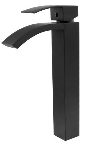 KASKADA CZARNA WYSOKA 1.png